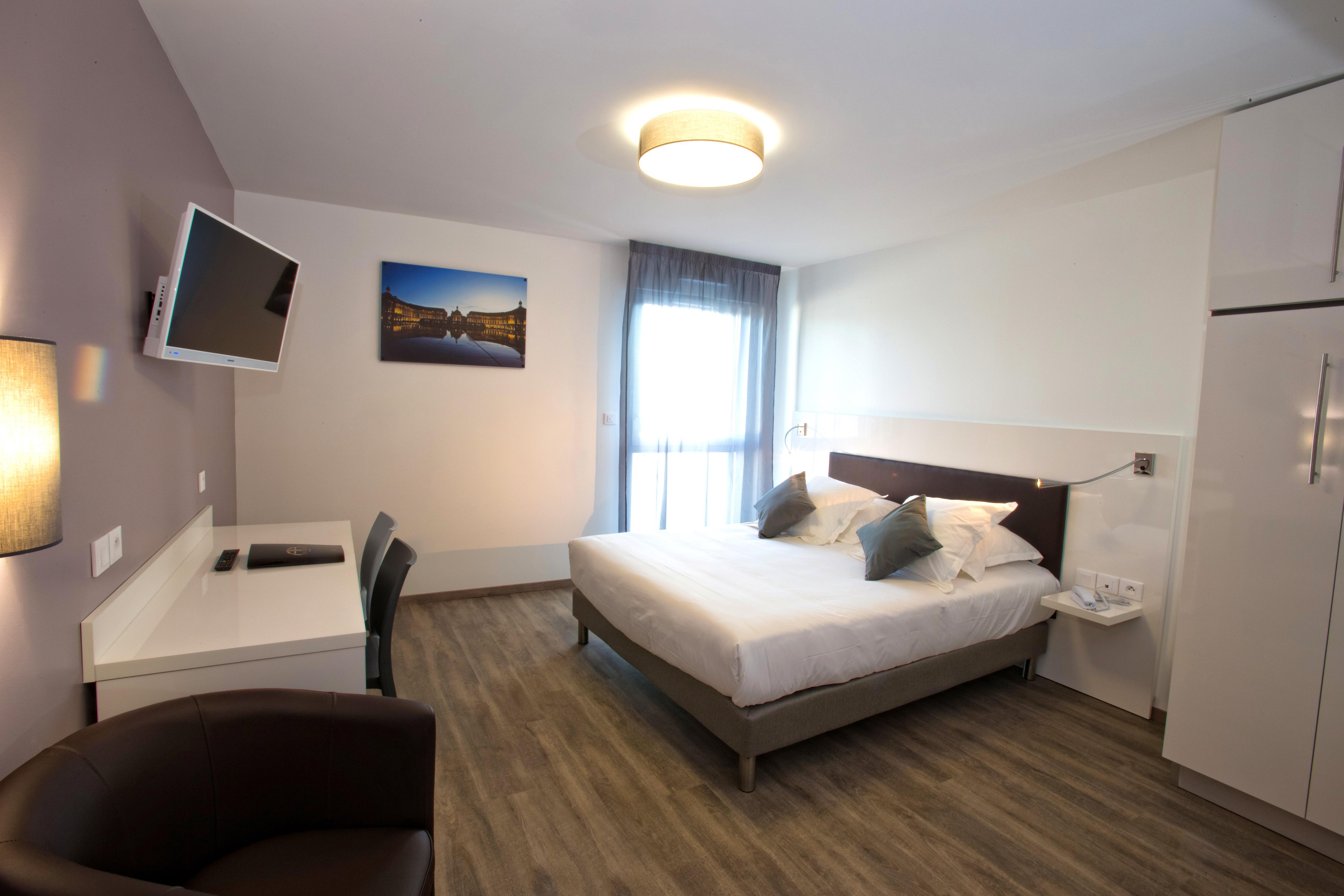 All Suites Appart Hotel Bordeaux Пессак Экстерьер фото