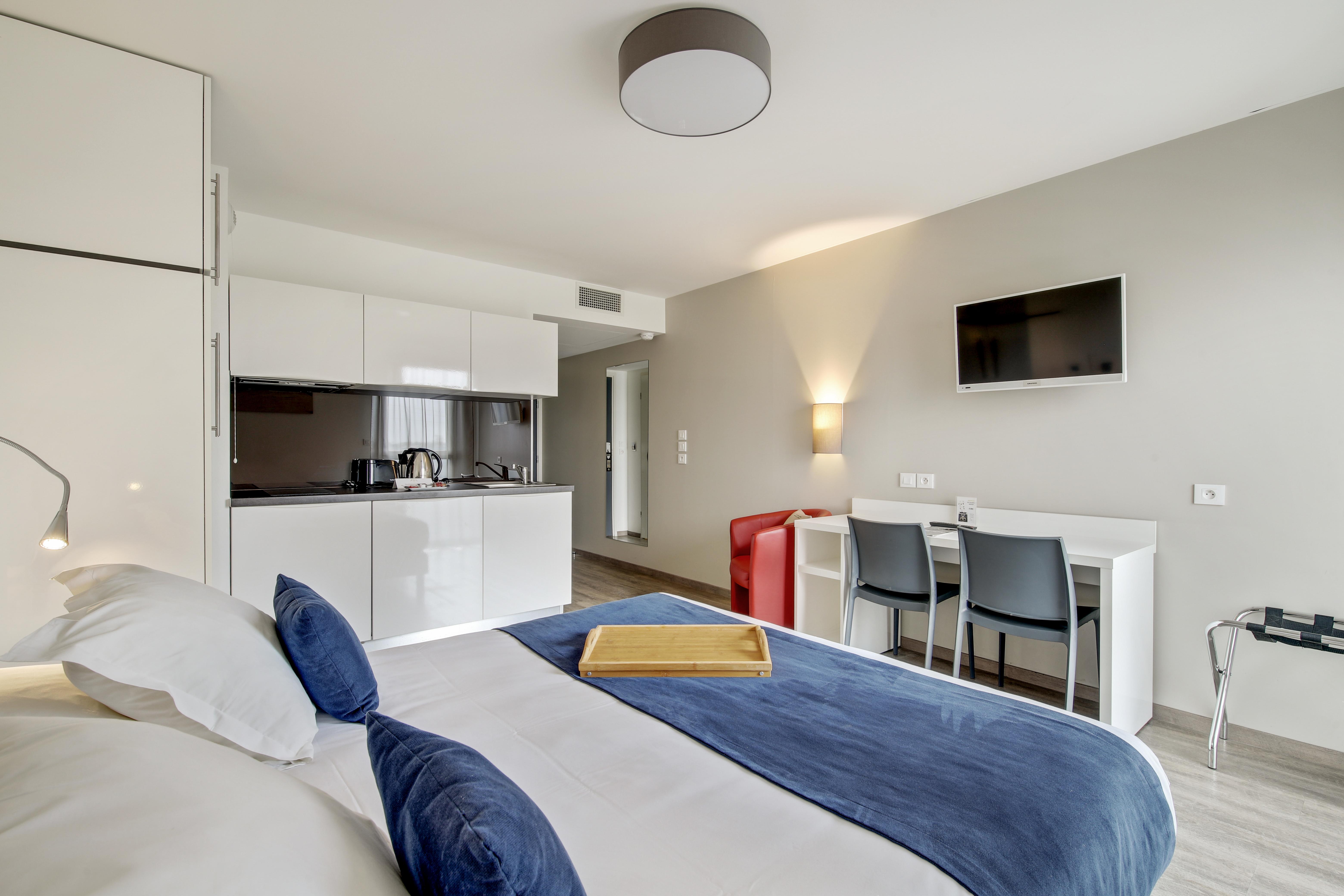 All Suites Appart Hotel Bordeaux Пессак Экстерьер фото